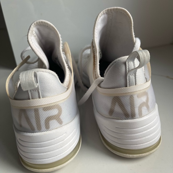 Nike Air Max Bella TR 2 sz 9 - Picture 2 of 6